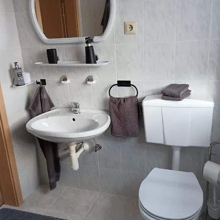 Holiday home Mit Schwimmteich In Idyllischer Lage *